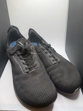 Flux Men's Adapt Runner Waterproof Stealth Black Athletic Barefoot Shoes Size 10